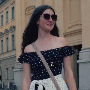 Meet your Posher, Sofia